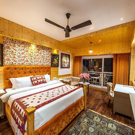 Sun Park Boutique & Spa Manāli Екстериор снимка