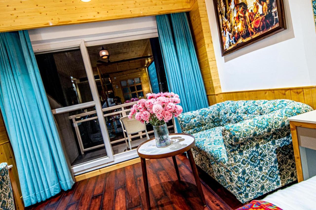 Sun Park Boutique & Spa Manāli Екстериор снимка